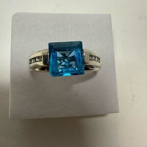 Sterling Silver Blue Topaz Ring